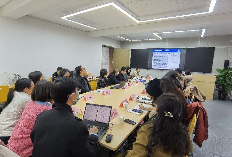 南宫NG28 集团召开研究生教育管理工作培训会